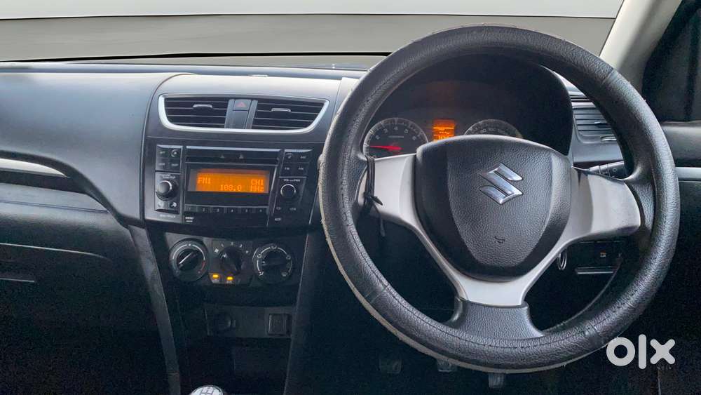 Maruti Suzuki Swift Vxi, 2015, Petrol