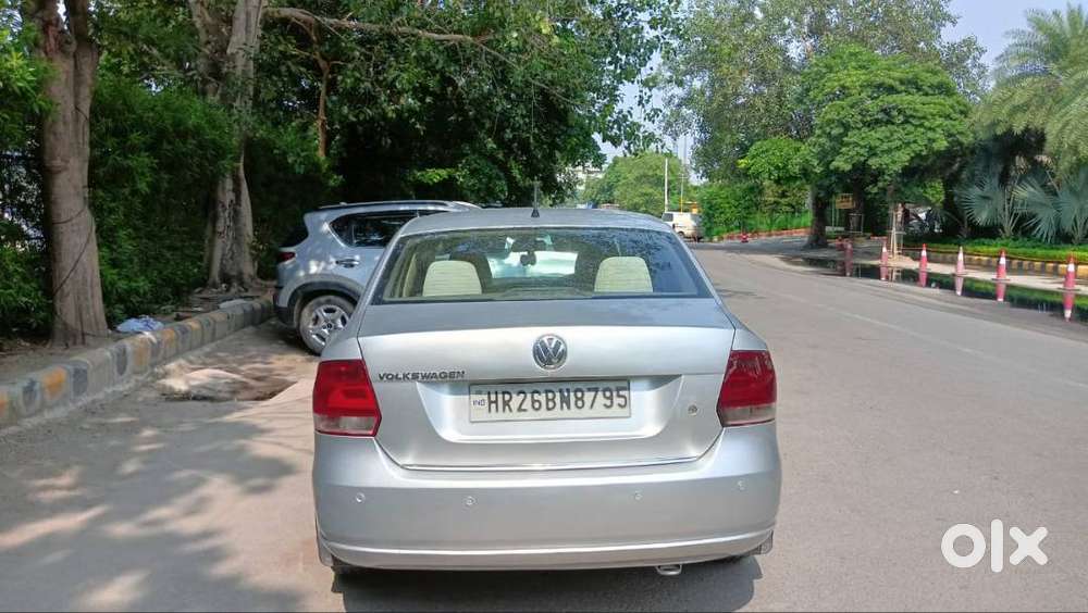 Volkswagen Vento Highline 1.6l Petrol Automatic In Good Condition For