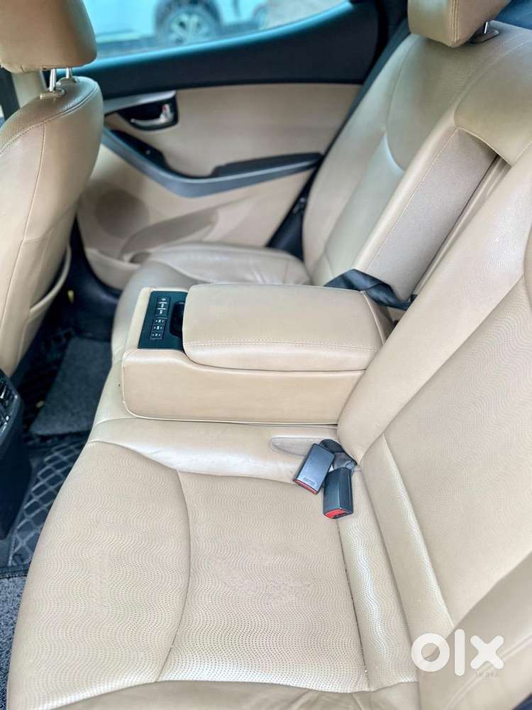 Hyundai New Elantra 2013 Petrol 65000 Km Driven