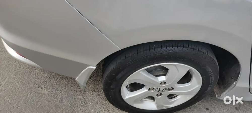 Honda City 1.5 V 2015