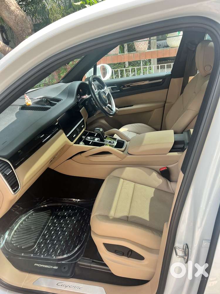 Porsche Cayenne Platinum Edition, 2022, Petrol