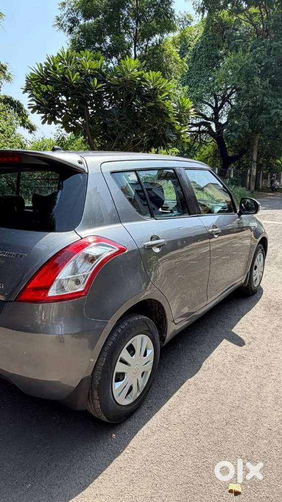 Maruti Suzuki Swift Vxi + Manual, 2014, Petrol