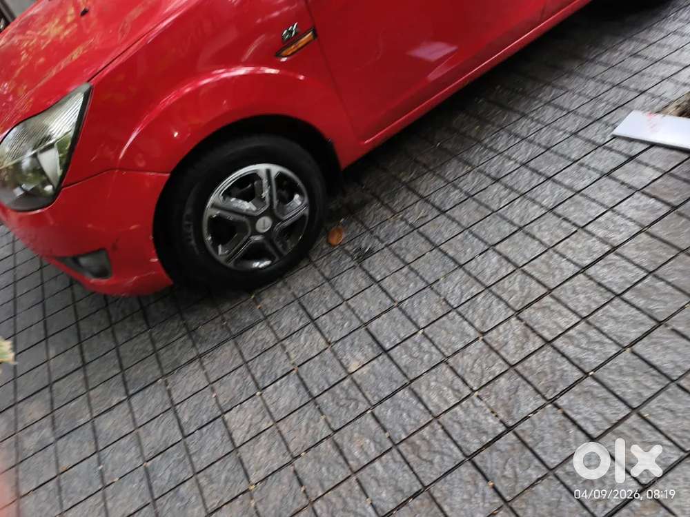 Ford Figo 2011 Petrol 80000 Km Driven