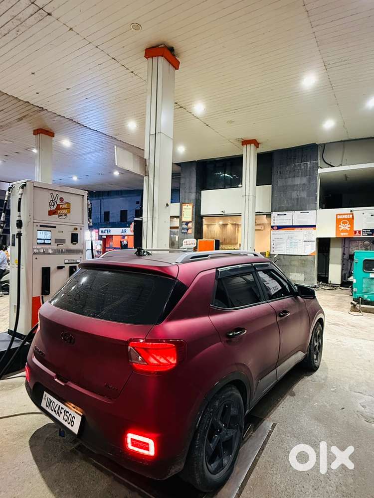 Hyundai Venue Petrol 2021