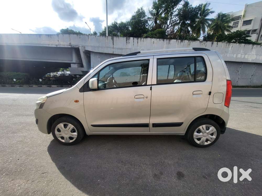 Maruti Suzuki Wagon R Vxi Amt1.2, 2017, Petrol