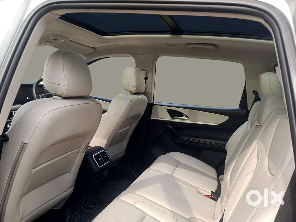 Mahindra Xuv700 2.2 Ax 7 Diesel Mt Str, 2023, Diesel