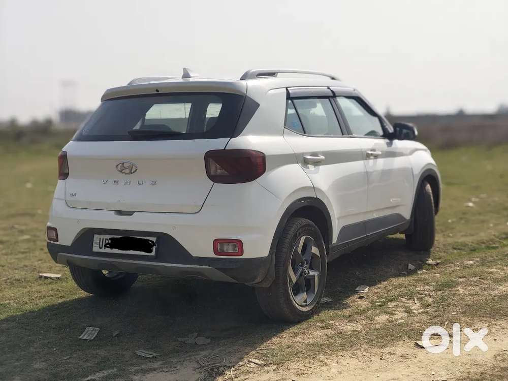 Hyundai Venue 2020 Diesel 65000 Km Driven