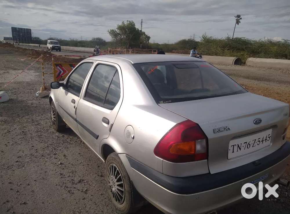 Ford Ikon Rocam 2004 Petrol