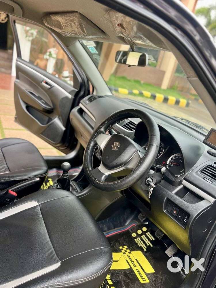 Maruti Suzuki Swift Vxi + Manual, 2016, Petrol