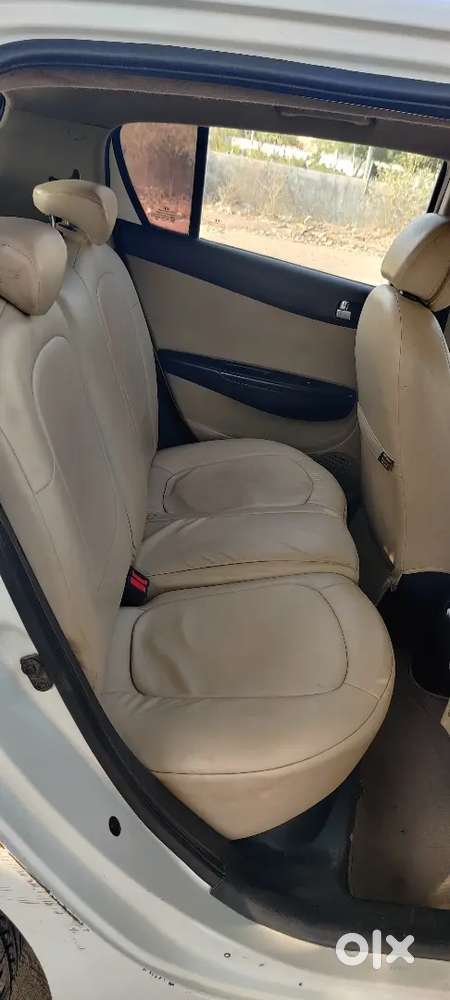 Hyundai I20 2012 Asta Top Modal Diesel Well Maintained
