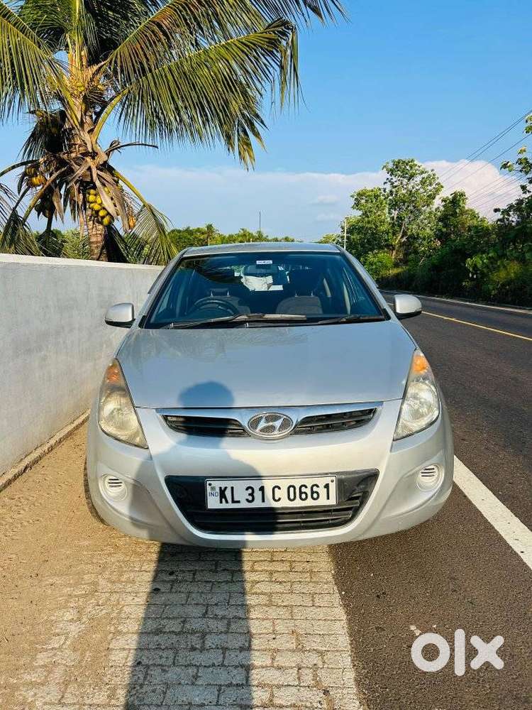 Hyundai I20 Sportz 1.4 Crdi 6 Speed Bs-iv, 2010, Diesel