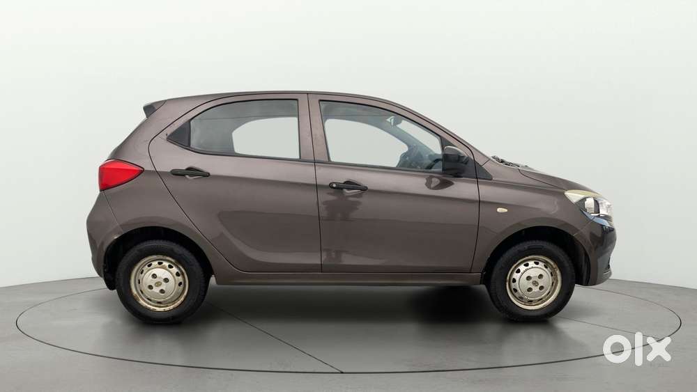 Tata Tiago 1.2 Revotron Xm, 2018, Petrol
