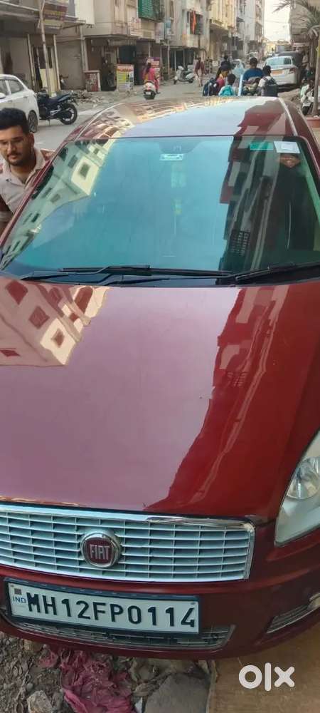 Flat Linea Model Of A Car Vehicle