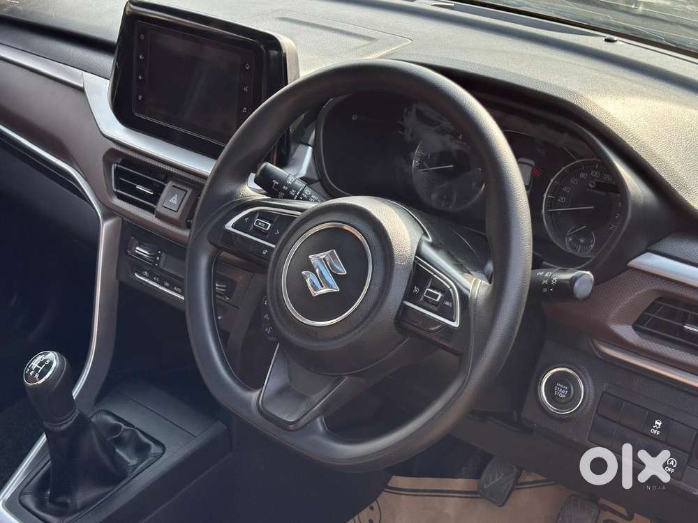 Maruti Suzuki Brezza 1.5 Zxi Smart Hybrid, 2024, Petrol