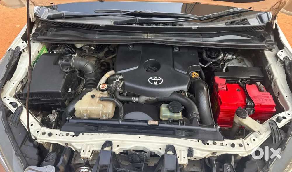 Toyota Innova Crysta 2019 Diesel 270000 Km Driven