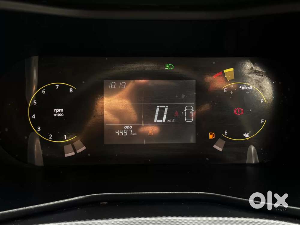 Tata Nexon, 2025, Petrol