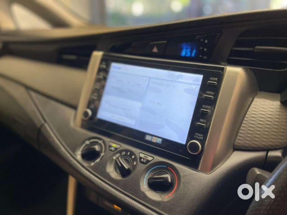 Toyota Innova Crysta [2020-ongoing] 2.4 Gx 8 Str, 2022, Diesel