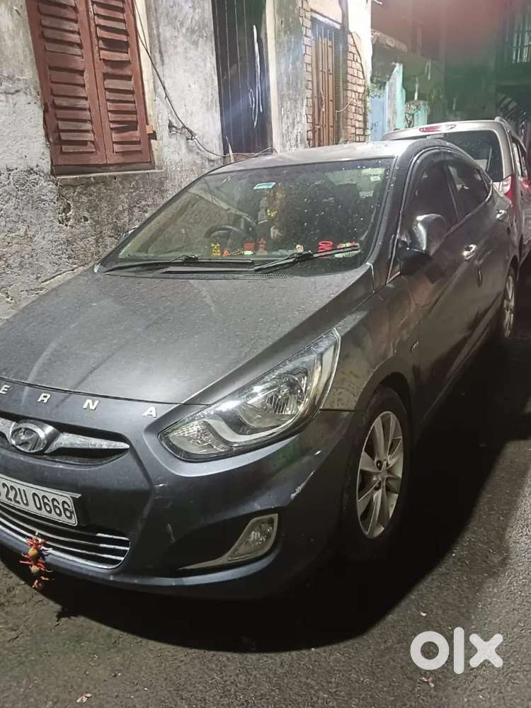 Hyundai Verna 2012