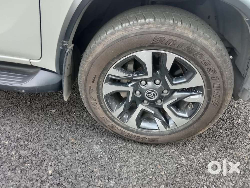 Toyota Fortuner Legender, 2021, Diesel