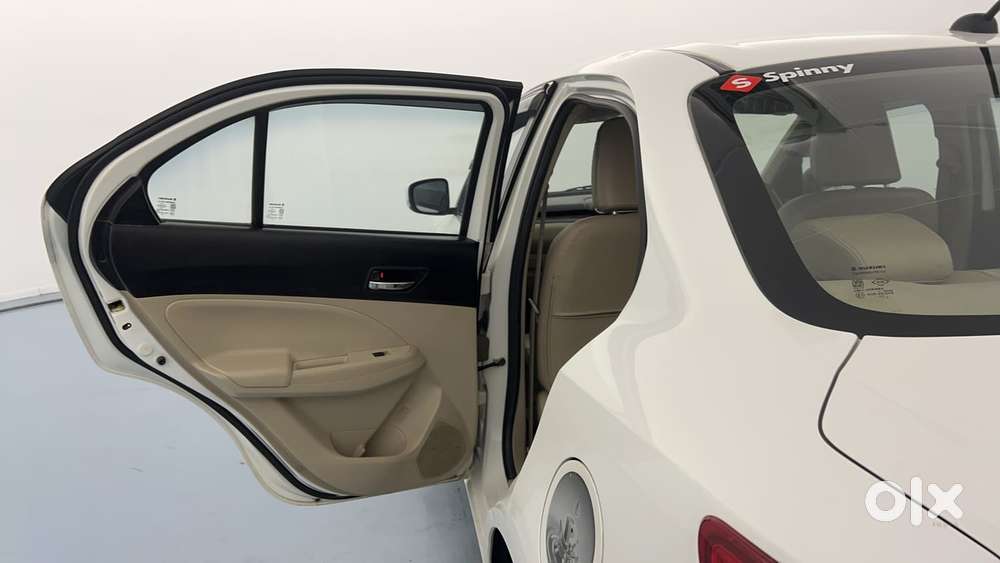 Maruti Suzuki Dzire Vxi Ags, 2022, Petrol