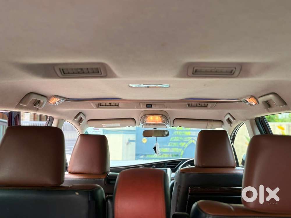 2016 Toyota Innova Crysta