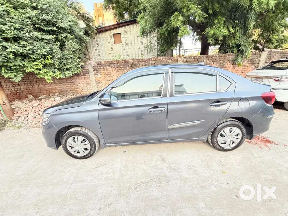 Comercial Card Honda Amaze Vx 2024