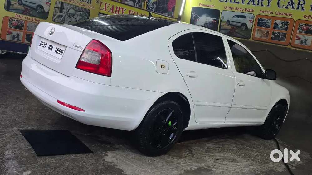 Skoda Laura Ambiente 2012 Diesel Manual Second Owner