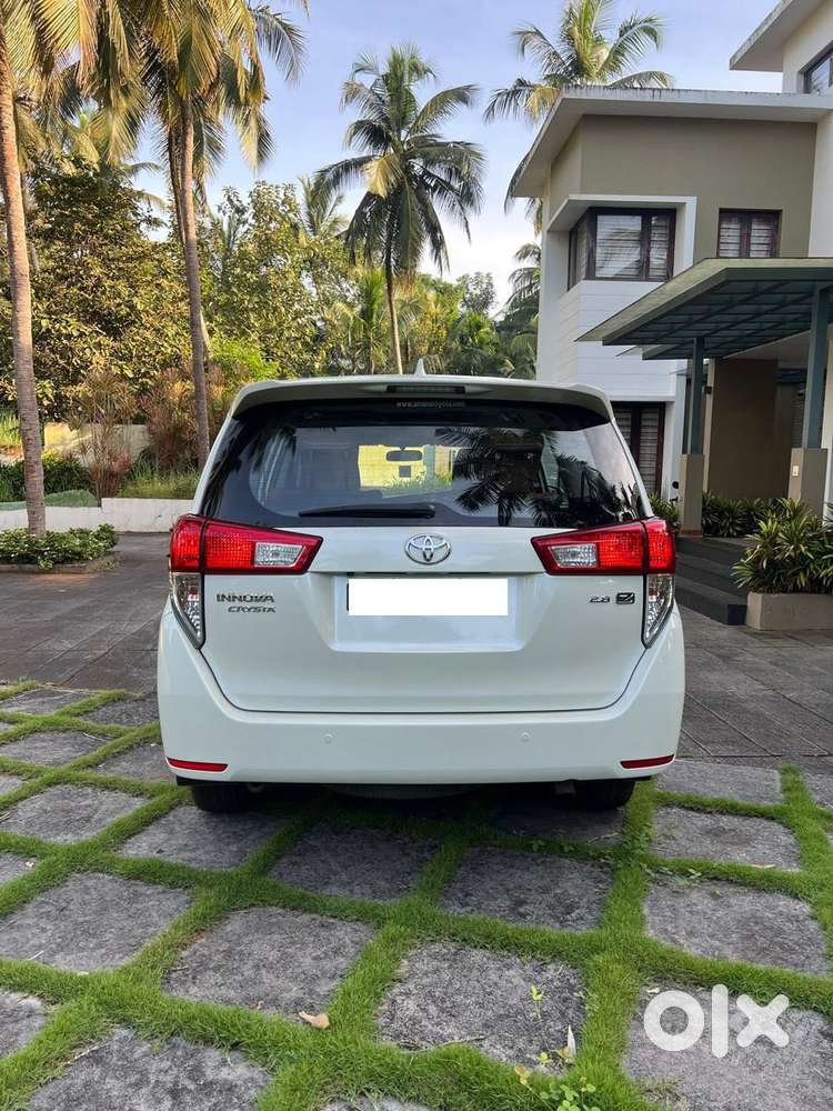 Toyota Innova Crysta 2.8z Automatic, 2018, Diesel