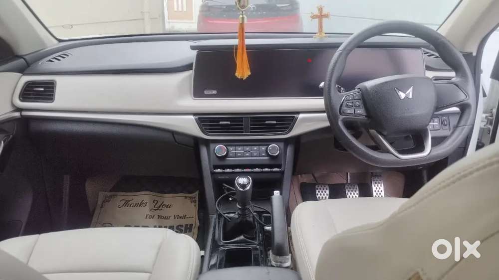 Mahindra Xuv700 Diesel Mt 2023