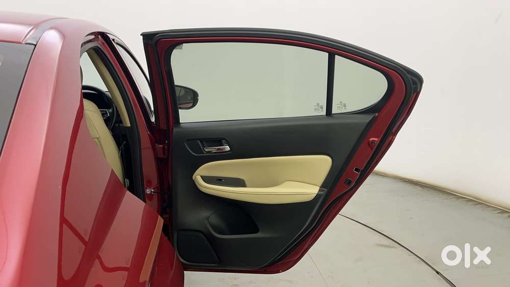 Honda City 1.5 Zx I-vtec Mt, 2023, Petrol