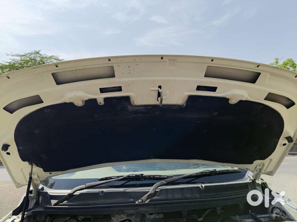 Mahindra Tuv 300 T10 Opt, 2018, Diesel