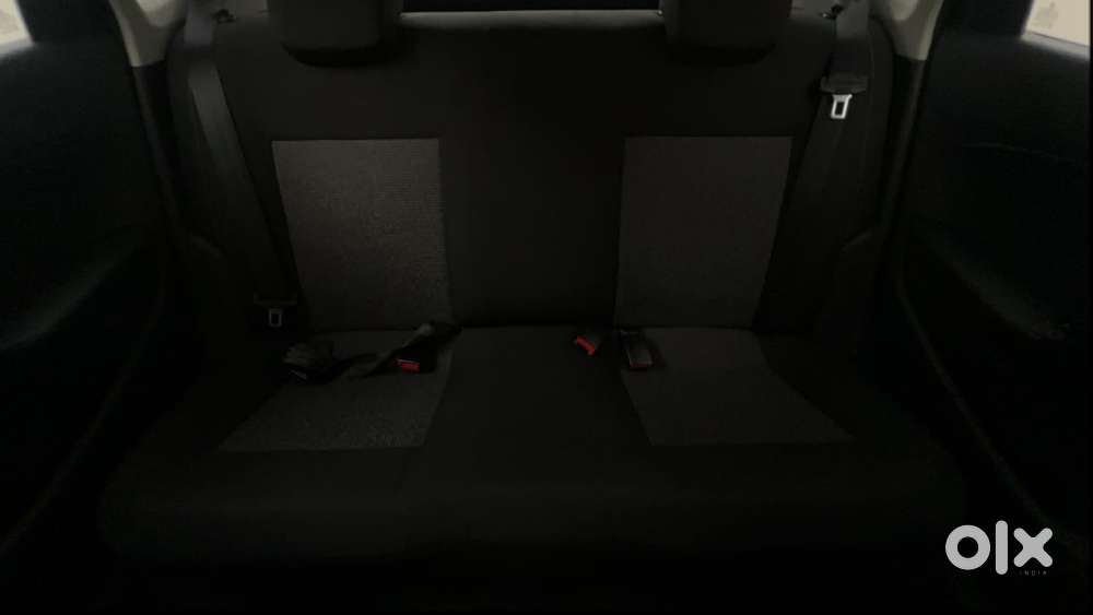 Volkswagen Polo Petrol Comfortline 1.2l, 2016, Petrol