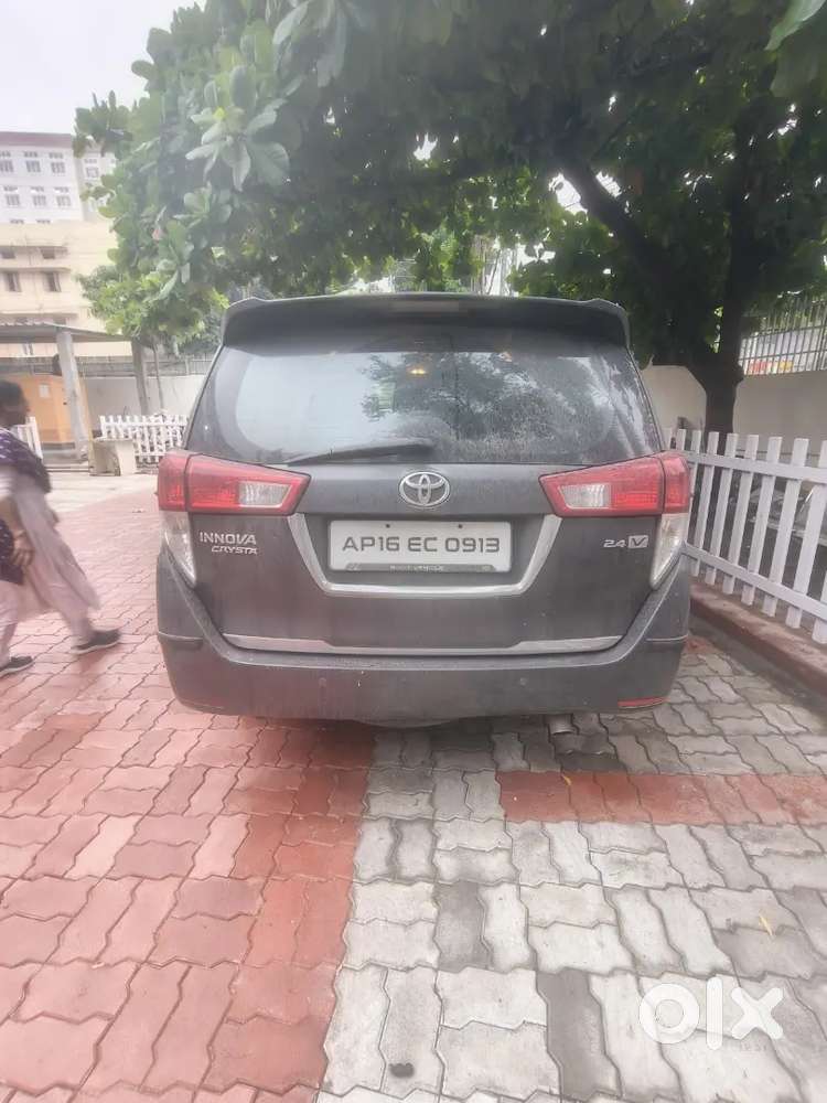 Toyota Innova Crysta Diesel Manual 2016 Urgent Sale