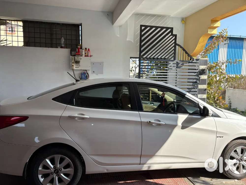 Hyundai Verna 2016 Petrol 64000 Km Driven.
