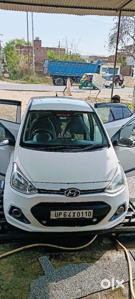 Hyundai Grand I10 2015 Diesel 70185 Km Driven