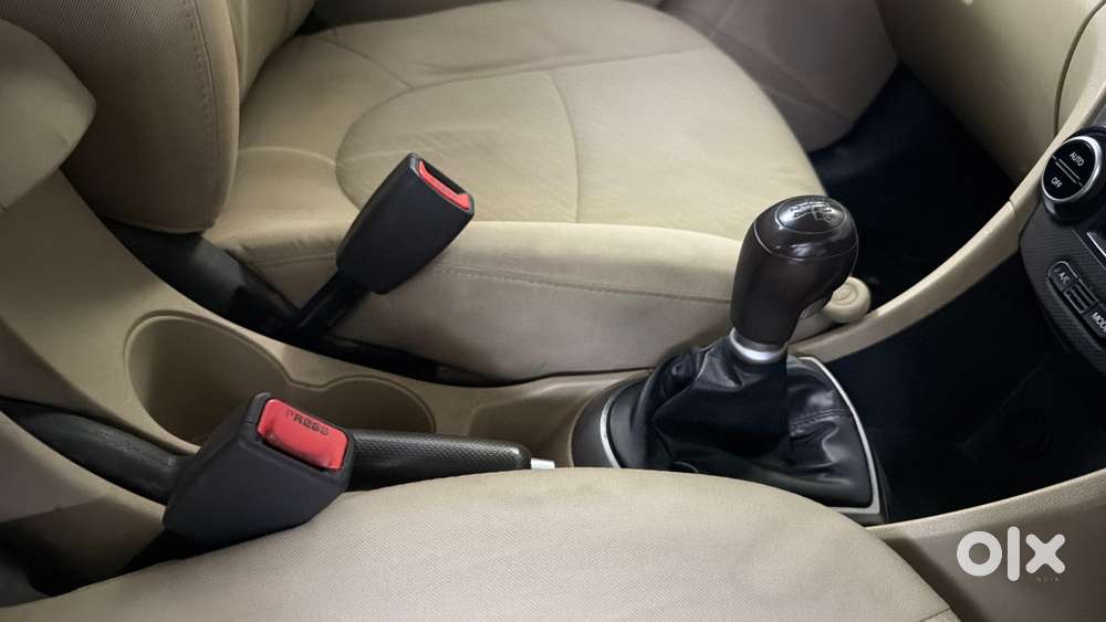 Hyundai Verna 1.6 Vtvt Sx, 2016, Petrol