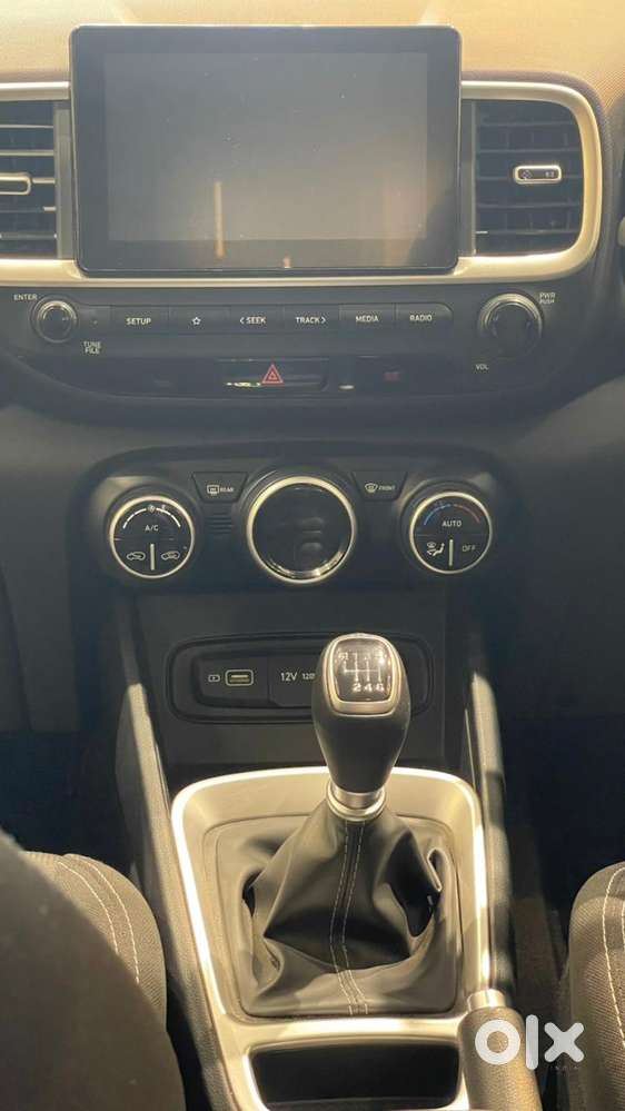 Hyundai Venue S Turbo, 2021, Petrol