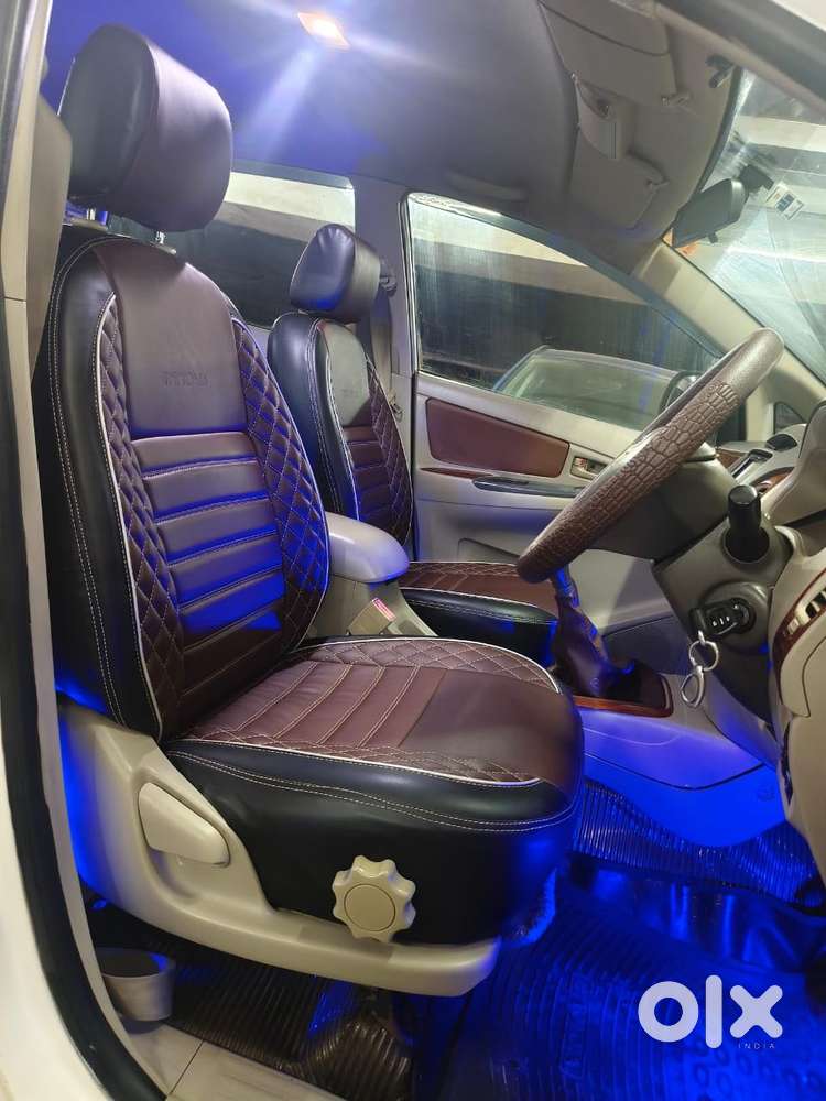 Toyota Innova 2.5 G (diesel) 8 Seater Bs Iv, 2010, Diesel