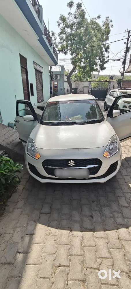 Okay Condition Mein Service Bhi Abhi Karvai Hai  New Tyre Hai