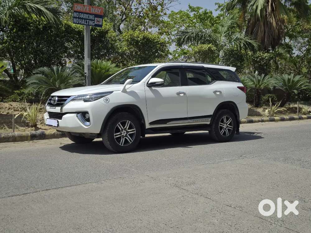 Toyota Fortuner Petrol 2017
