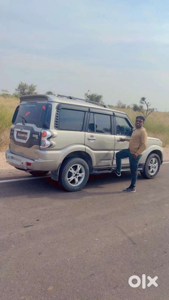 Mahindra Scorpio 2015