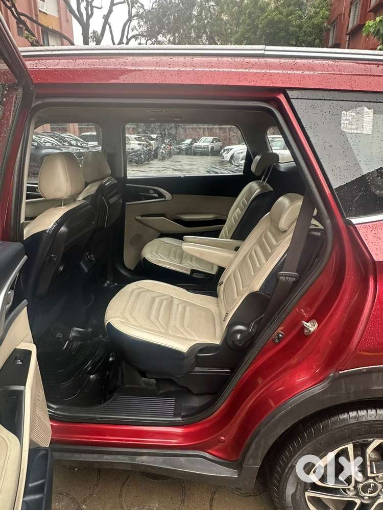 Kia Carens Luxury Plus With Sunroof Top Model Car