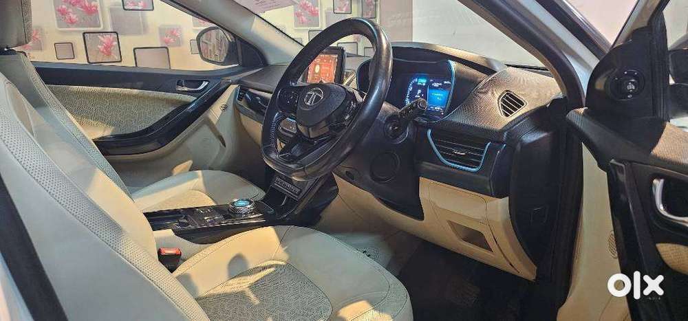 Tata Nexon Ev Max 3.3 Kw Xz Plus Lux, 2023, Electric