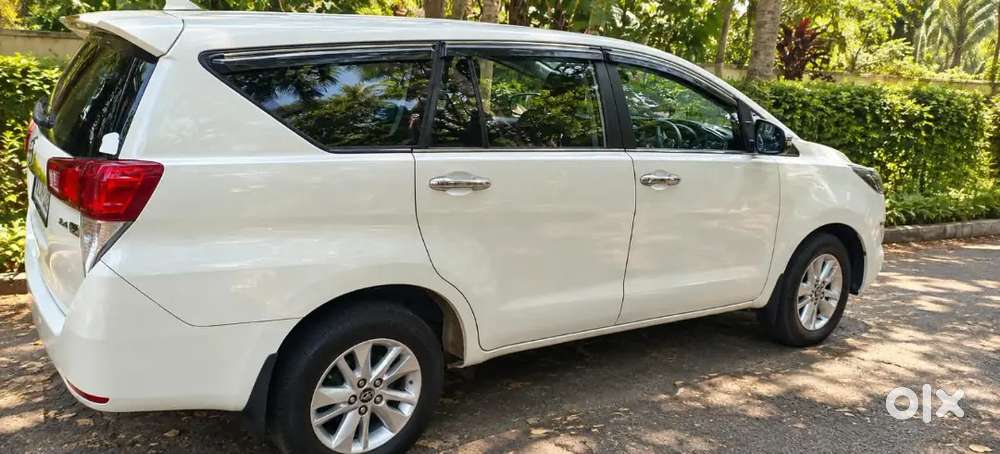 Toyota Innova Crysta 2.4 2019