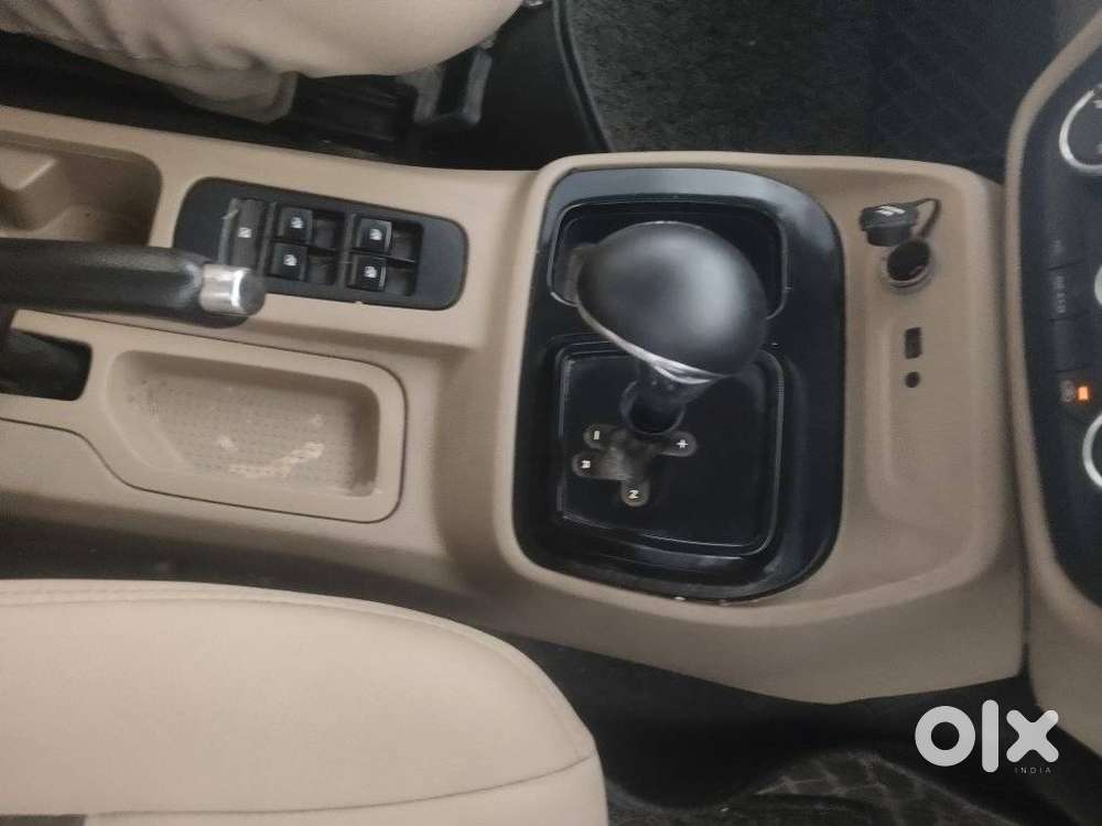 Mahindra Tuv 300 Mhawk100 T8, 2016, Diesel