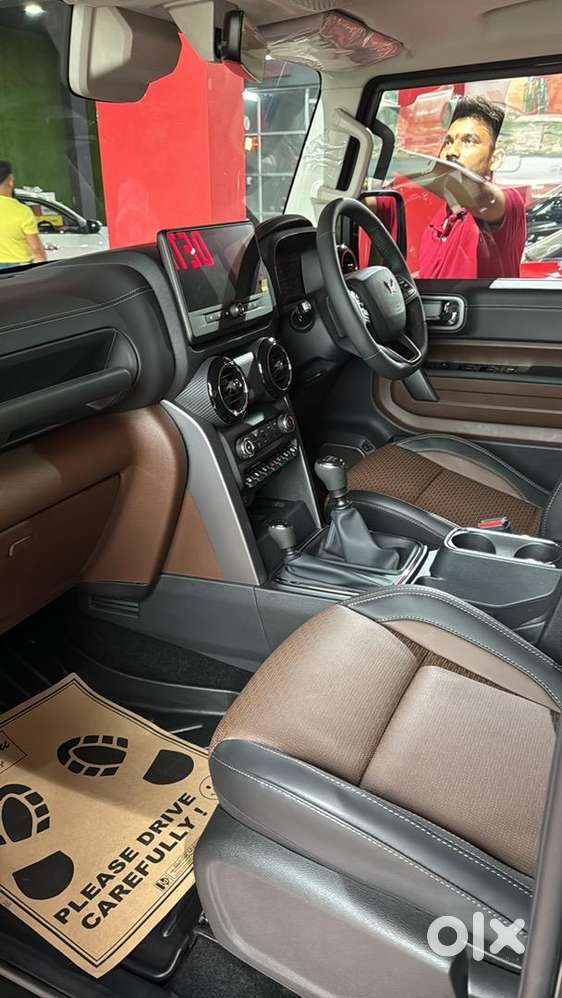 Brand New Thar Rox 4/4 Ax 7 L Top Model