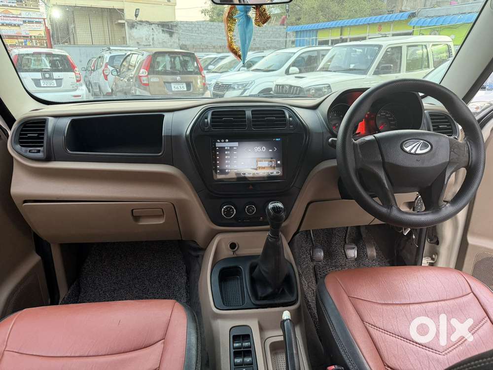Mahindra Tuv 300 Plus P4, 2018, Diesel
