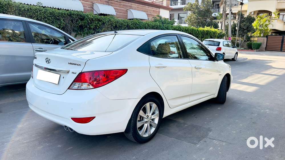 Hyundai Verna Vtvt 1.6 Sx, 2011, Petrol