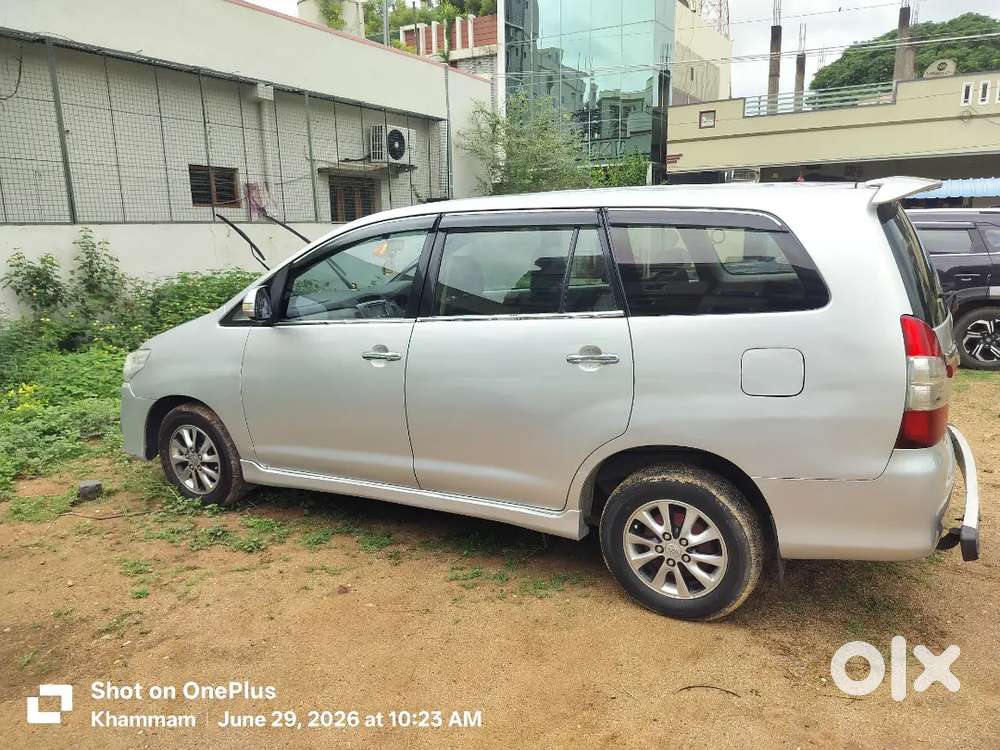 Toyota Innova Diesel 2012