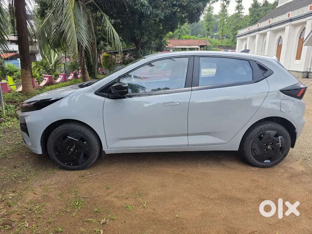 Tata Altroz 2026 Showroom Condition